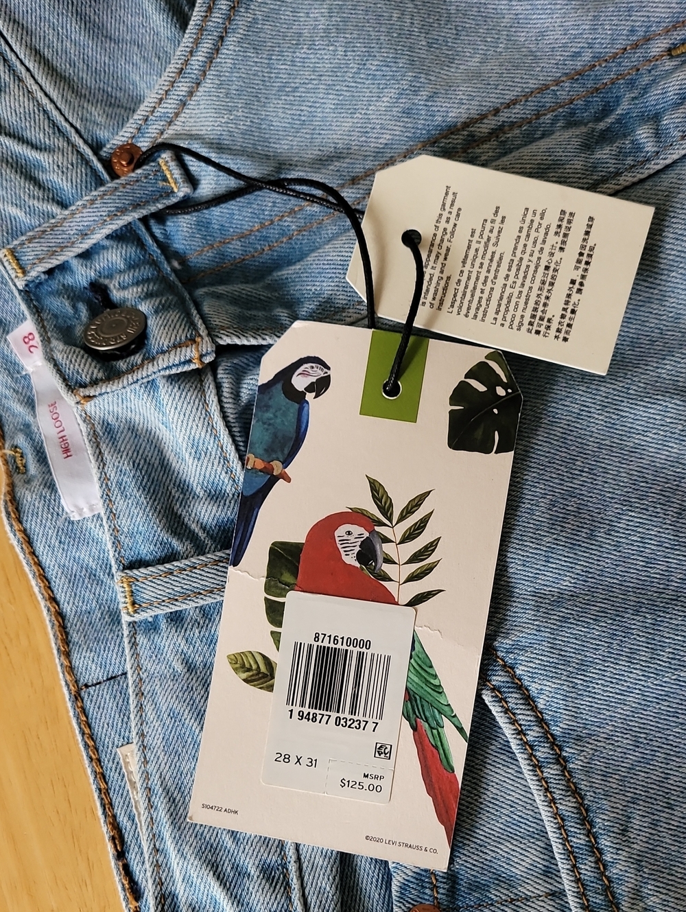 Levi’s x Farm Rio High Loose Jeans - Picture 6 of 16